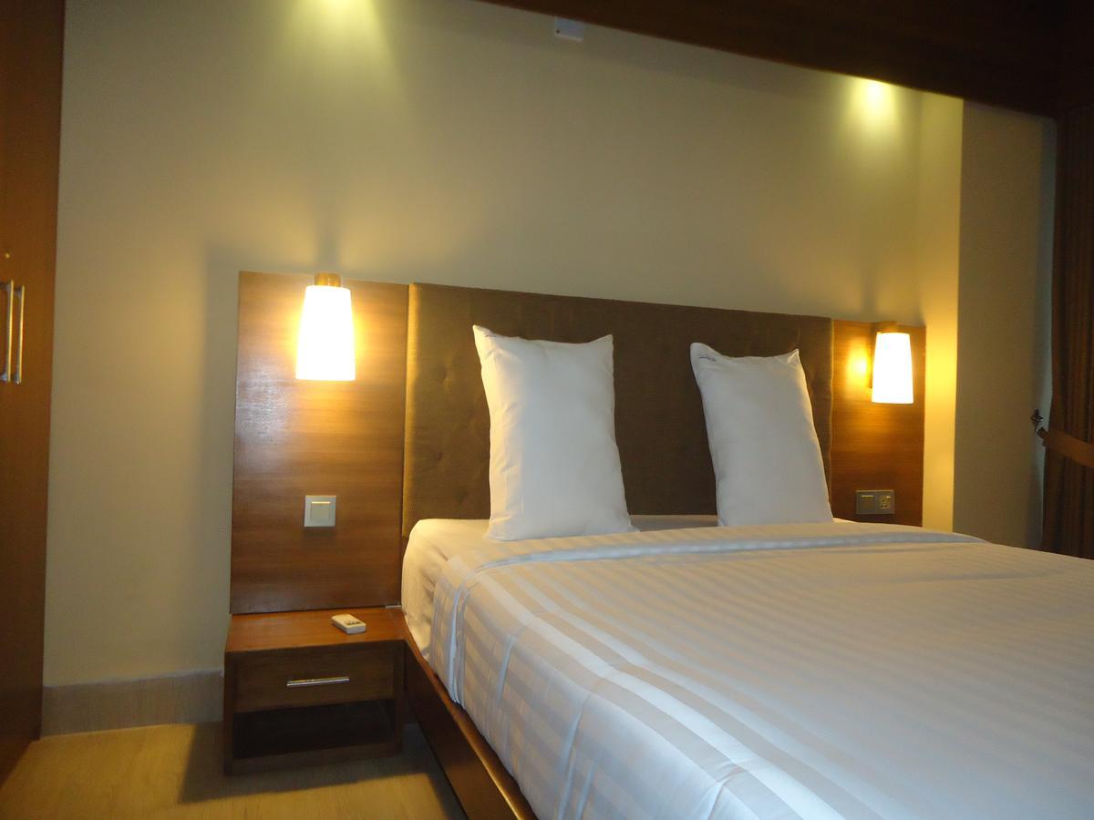 Neeshorgo Hotel & Resort Кокс-Базар Екстер'єр фото